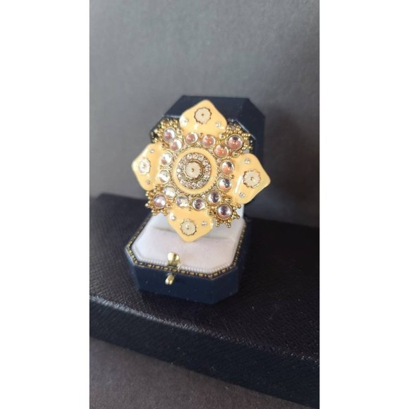 Rhinestone and Enamel Floral Brooch - Picture 2 of 10